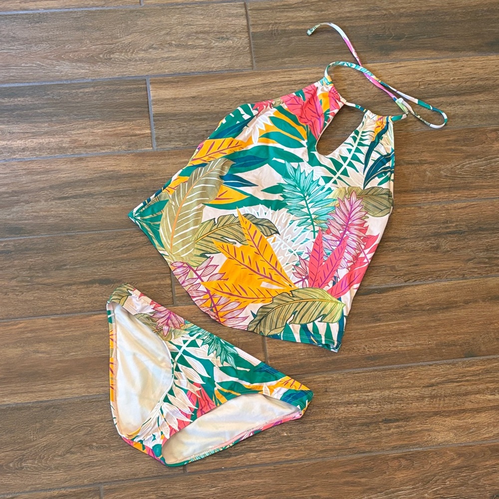 Gibson Latimer Tropical Halter Bikini Set